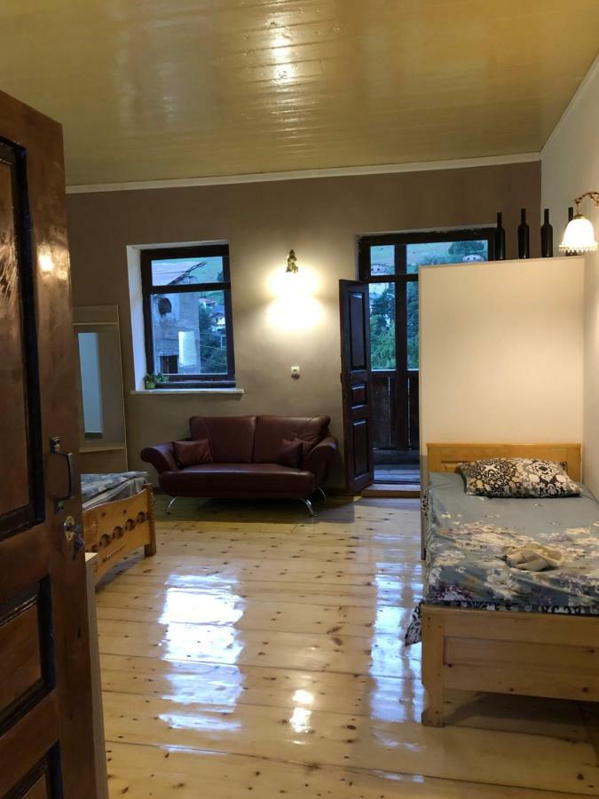 Travel Inn House Mestia • Მოგზაურის Სახლი Exterior photo